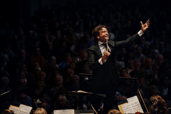 Conductor Gustavo Gimeno Photo by Anne Dokter