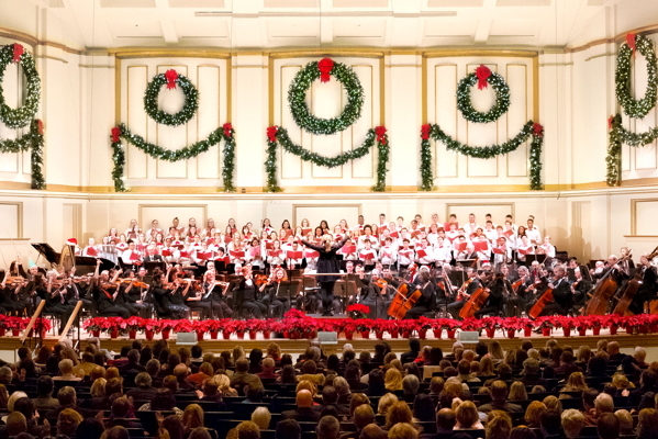 The St. Louis Symphony Orchestra and Holiday Festival Chorus. Photo courtesy of the SLSO. The St. Louis Symphony Orchestra and Holiday Festival Chorus. Photo courtesy of the SLSO.