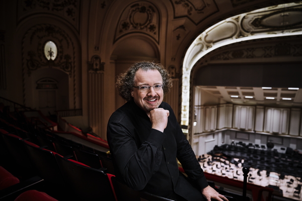 SLSO Music Director Stéphane Denève. Photo courtesy of the SLSO.