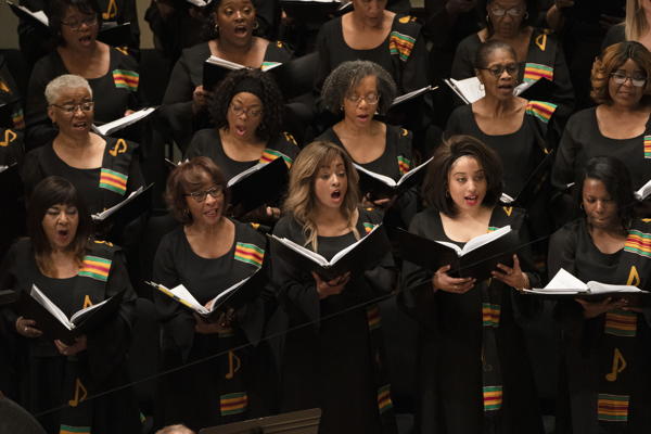 The IN UNISON Chorus. Photo by Dilip Vishwanat,  courtesy of the St. Louis Symphony Orchestra