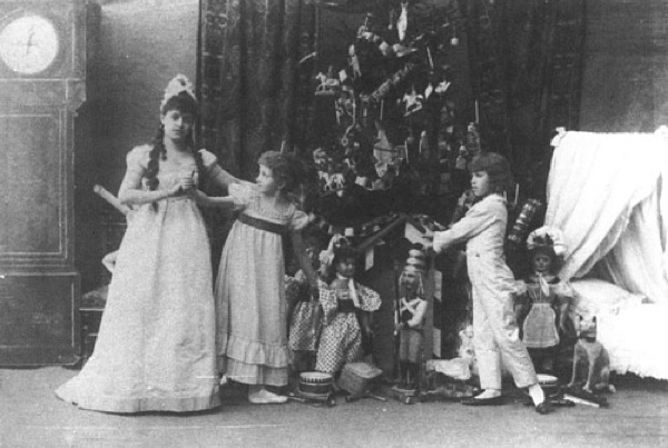 L-R: Lydia Rubtsova as Marianna, Stanislava Belinskaya as Clara and Vassily Stukolkin as Fritz, in the original production of The Nutcracker (Imperial Mariinsky Theatre, Saint Petersburg, 1892)