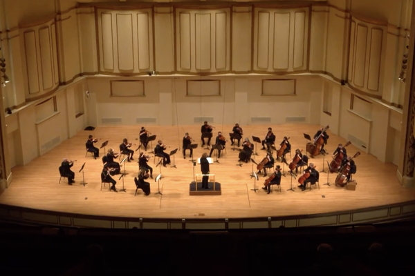 Stéphane Denève conducts the SLSO strings