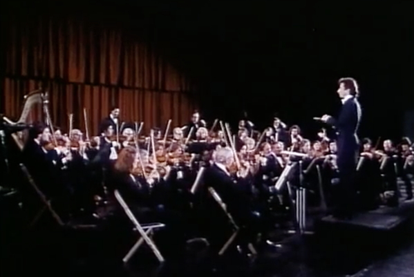 Michael Tilson Thomas conducts Bugs and Daffy's Carnival of the Animals.