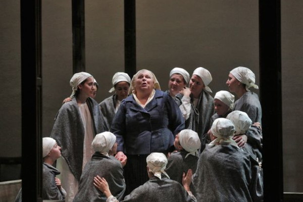 The final scene from "Dialogues of the Carmelites" at Opera Theatre, 2014. Photo by Ken Howard