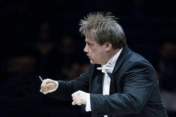 John Storgårds conducting. Photo by Marco Borggreve.